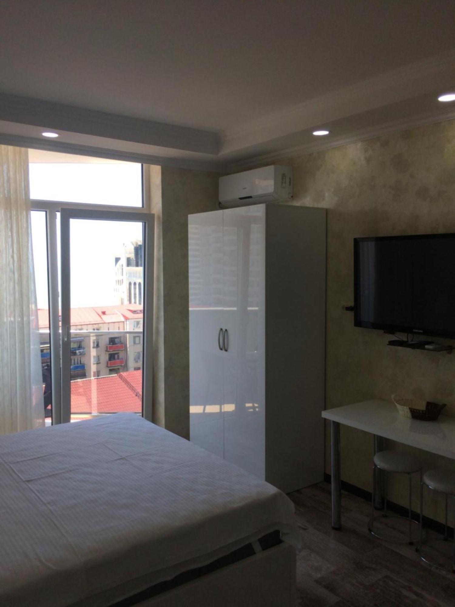 Apartamento Selfie Batumi Exterior foto