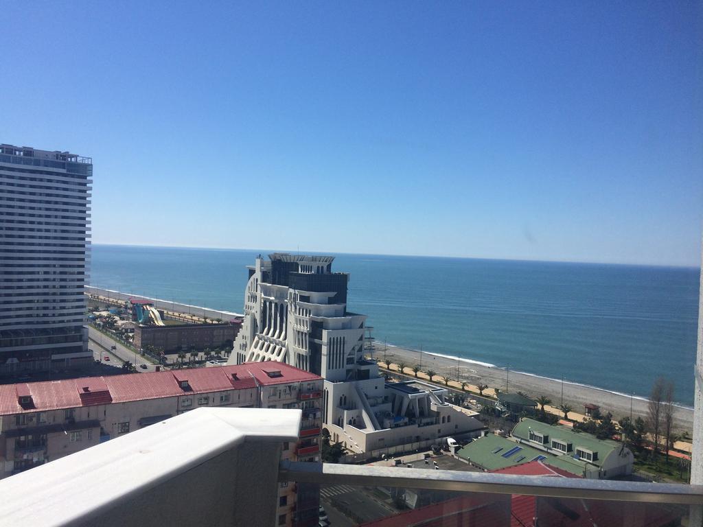 Apartamento Selfie Batumi Exterior foto