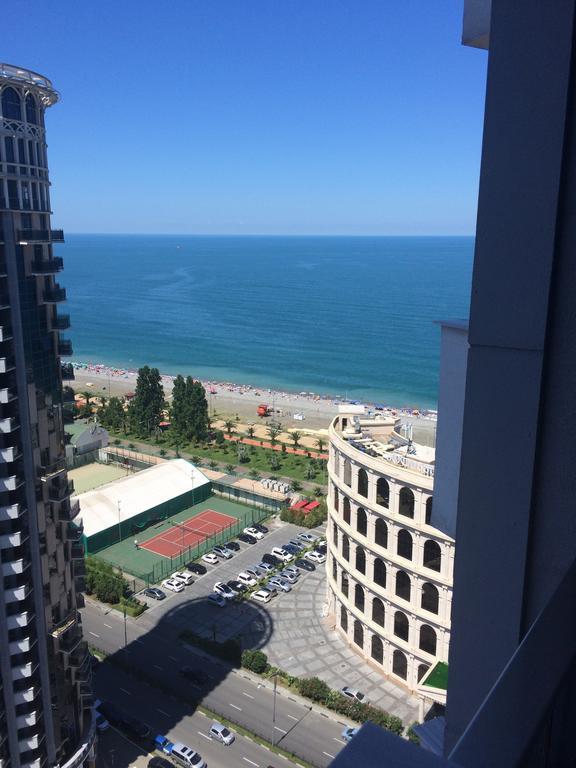 Apartamento Selfie Batumi Exterior foto