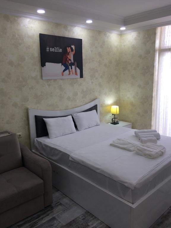 Apartamento Selfie Batumi Exterior foto